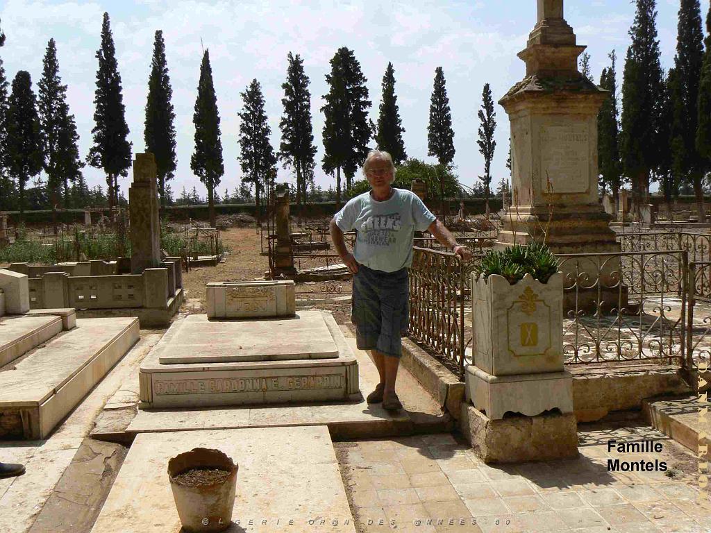 HAMMAM BOU HADJAR 2009 LE CIMETIERE   (41).jpg